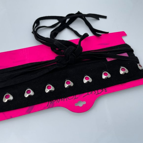 Betsey Johnson Headband Black Suede Heart Wrap Hea - Picture 5 of 6